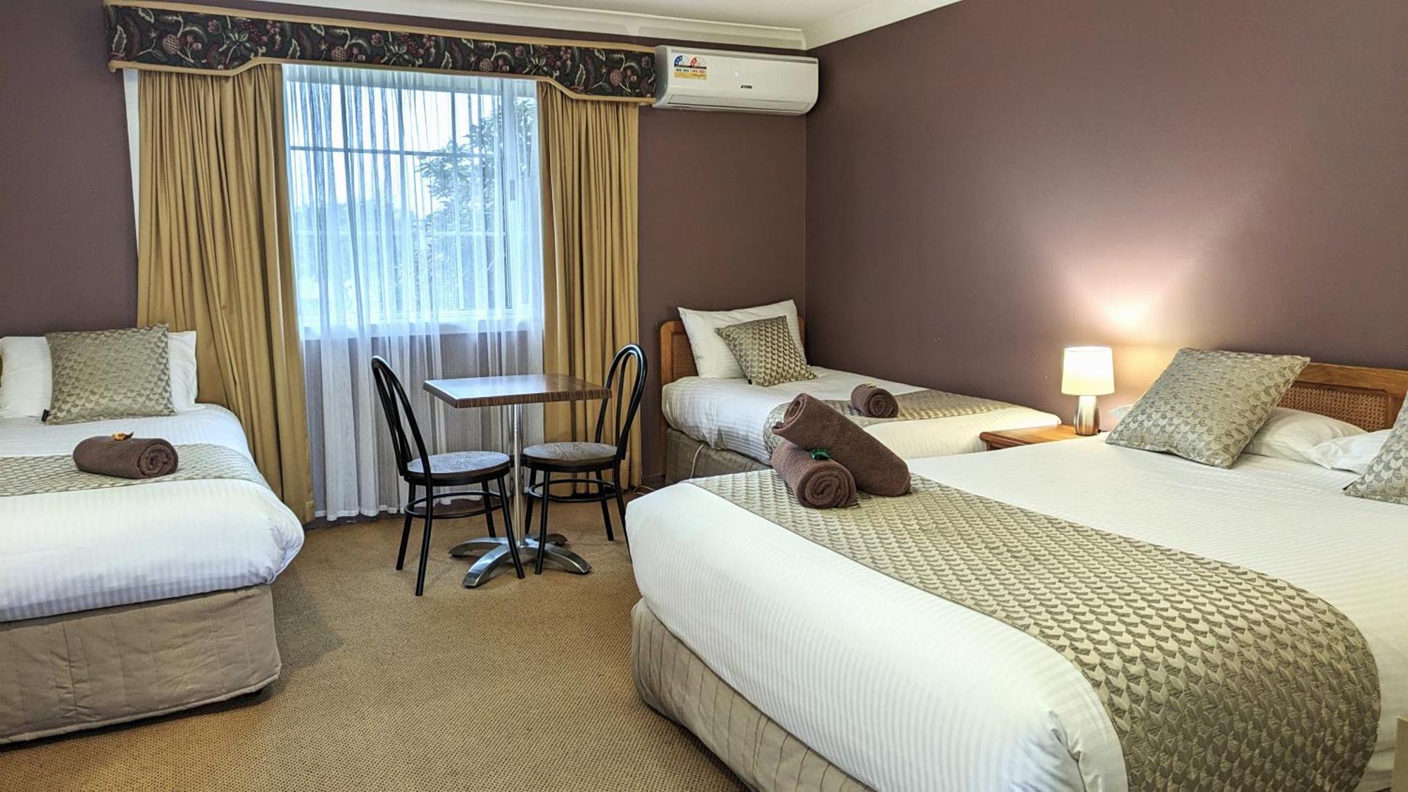 Highlands Motor Inn Oberon Exteriör bild